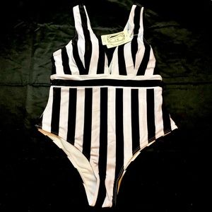 BNWT size XL swimsuit black n white